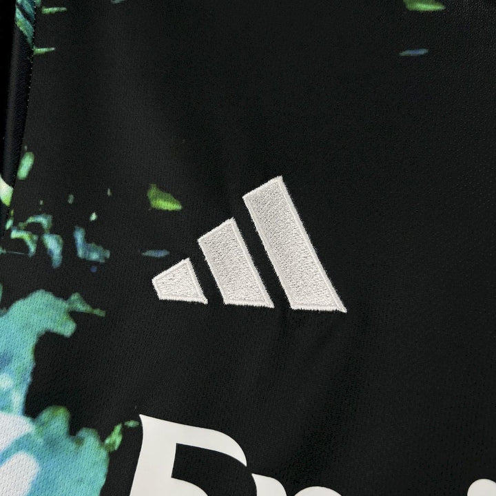 Real Madrid Green Claw Kit